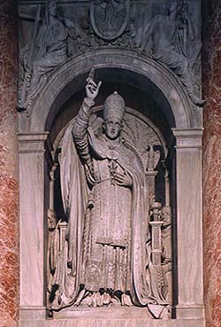Det hellige kors kapel - Monument for Leo XII